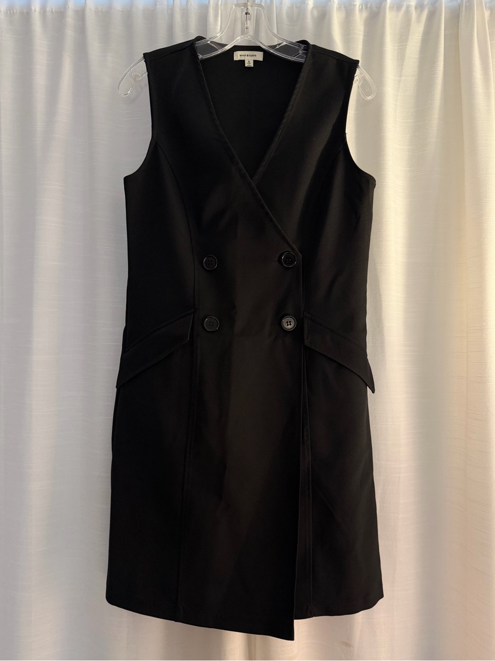 Max Studio Black Double-Breasted Sleeveless Dress